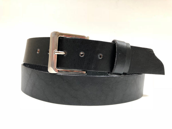 Men's Black Leather Belt with Smooth Silver Tone Buckle 38A15